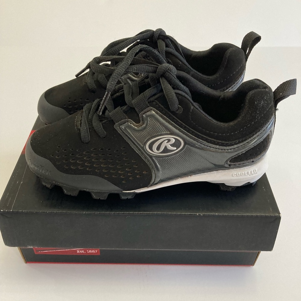 Rawlings baseball cleats